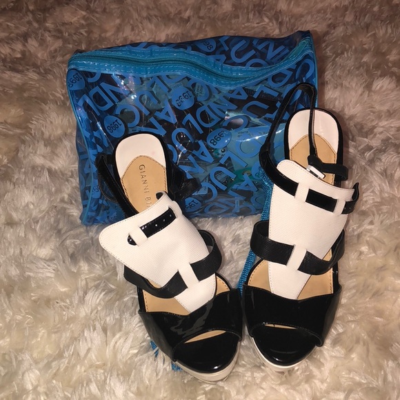 Heels - Picture 2 of 4